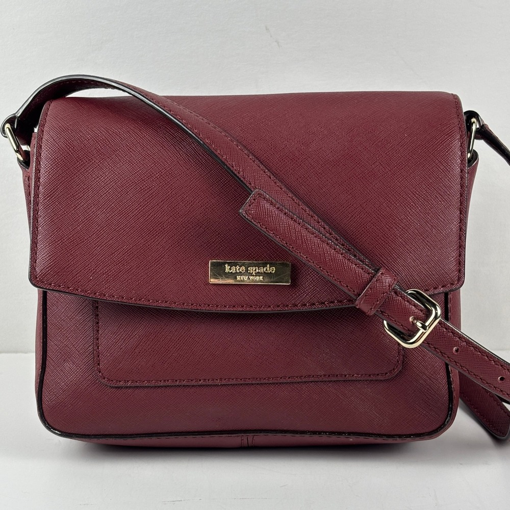 Kate Spade Saffiano Leather Crossbody Bag Womens Medium Burgundy Flap Logo